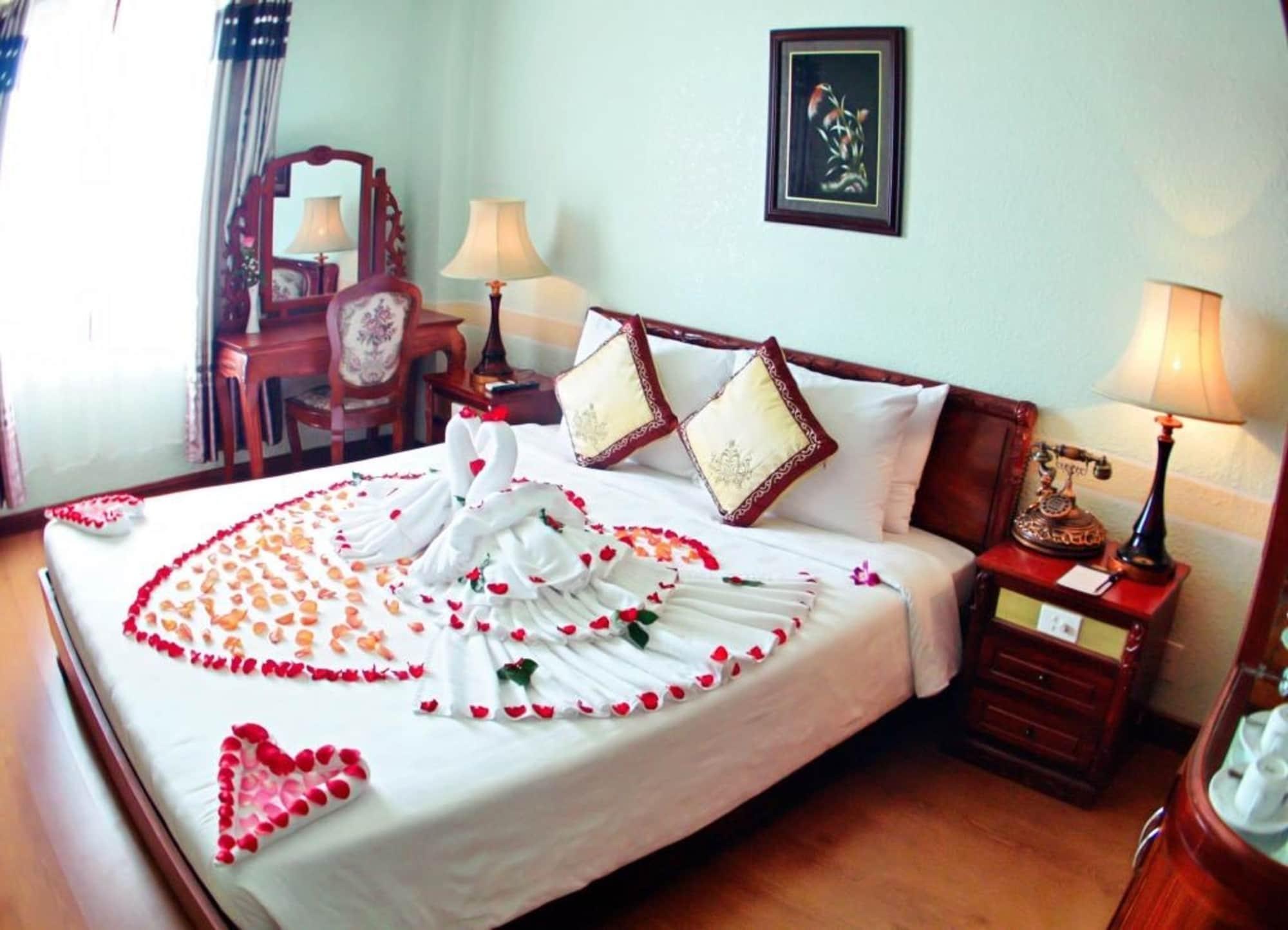 Ninh Kieu 2 Hotel Can Tho Exterior photo